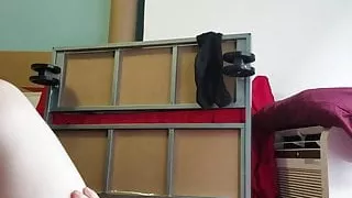 My horny white pussy cums on black cock