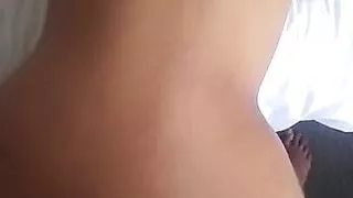 Istri disuruh ngentot temen suami