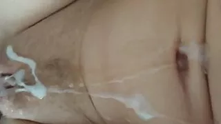 hubbies cum on her trimmed pussy