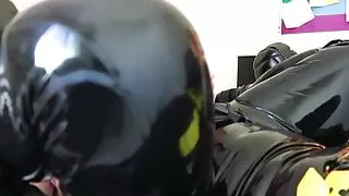 Latex Spiel Faustfick Versuch und Ficken