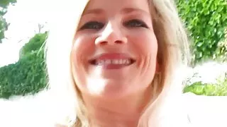 Squirting mature gets anal pleasure