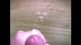 Cumming to some rough deepthroat vid