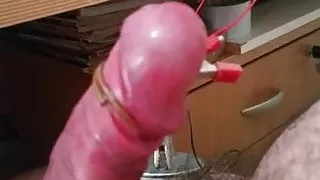 Schätzungsweise großes Sperma und ein guter elektrischer Orgasmus