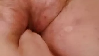 Playing with wifes pussy and making her cum