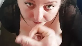 Slut takes a big load on her face