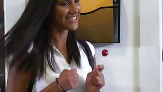 Office worker fucks with boss’ teen daughter at work