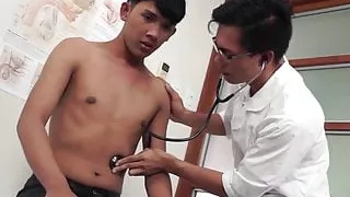 Medizinischer Fetisch Asiaten Argie und Freddy