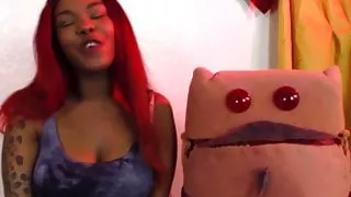 La Vore Girl News 6-19-18 - Sydney Cyntana