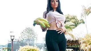 CARNE DEL MERCADO - Sexy Latina tastes dick and gets fucked