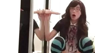 Nuttet, Dildo, Shemale