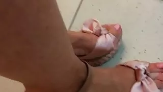 Horny mature feet and faceshot new