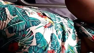 Gros cul de blackette dodue - big black ass of a chubby girl