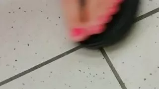 Sexy blond milf feet and faceshot whit footjob toes