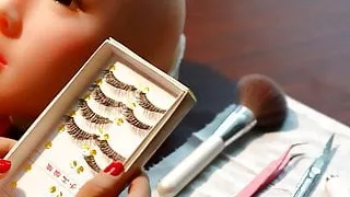 Install new Eyelashes on your fuck doll