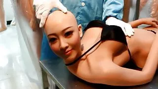 You love doll can move her head