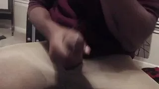 meinen Schwanz streicheln und in einer geschlossenen Strumpfhose abspritzen