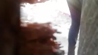 Nega do bundao e rabao  gostoso pintando a casa.