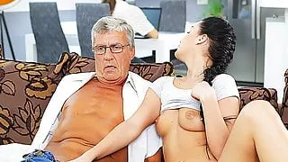 DADDY4K. Smart teen revenges on busy BF by seducing his...