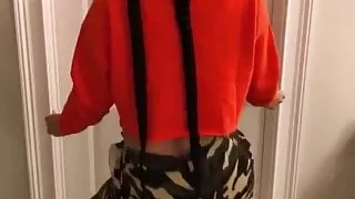 Cardi b is sexy as hell