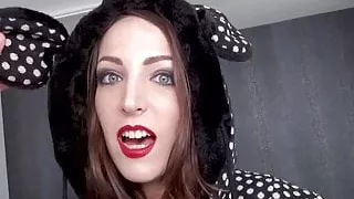 Rauer Sex, Ohrfeigen und ein fieser Cumshot für die schicke Brünette