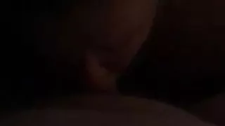 BBW Frau saugt meinen kleinen Schwanz