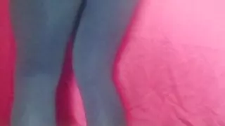 23 skinny snow white bitch trying to twerk mile high cyrus