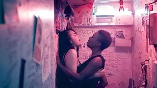Samira Wiley Lesbian Fingering Scene on ScandalPlanet