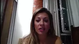 Webcam Whore Naomi Burning deep throats a dildo