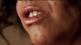 Buttplugged babe fisting her asshole