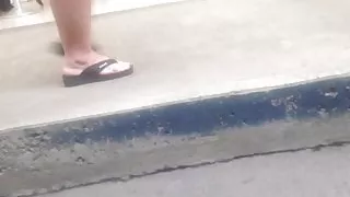 Big Latina ass - culona en ventanilla