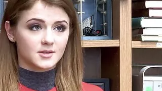 Inked teen Rosalyn Sphinx fucked before office facial