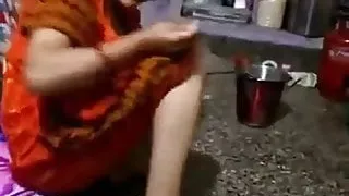 Tamilische heiße Tante zeigt ihren Arsch