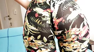 HUGE PERFECT Bubble BUTT Slut Jumping Twerking Jiggling