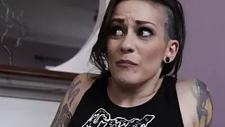 Smalltit punkrock babe rides dick