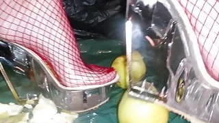 Lady L crush apples clear mules.