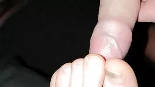 Homemade cumming on girlfriend feet part 4