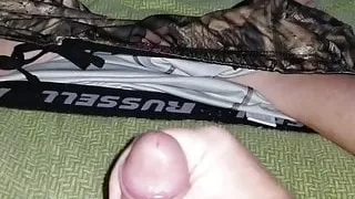 Quick cum in the morning.