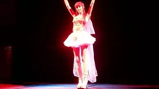 Beckii Cruel Dancing In A Hot Outfit