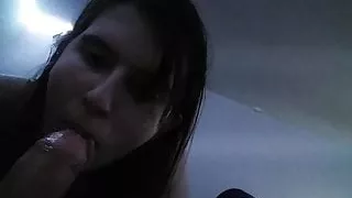 Horny slut giving deepthroat