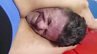 Thick Thigh Crushing - POV Headscissor Big Girl vs Small Guy