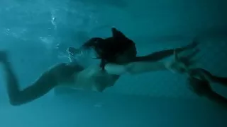 Emmy Rossum - ''Shameless'' s1e01