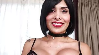 Sexy curvy shemale Taiira needs a good sex