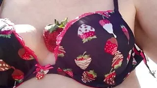 I like strawberries