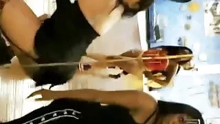 twerking babes in dance class