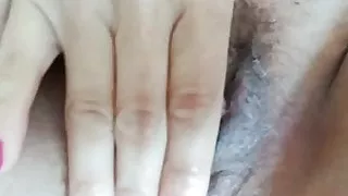 Romanian Hairy Milf Sguirt