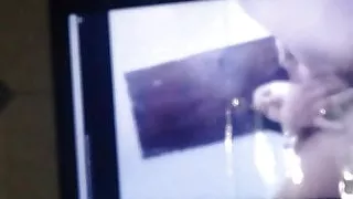 Sperma-Hommage an Karen Celina