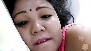 Bengali slut on webcam 1