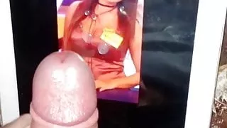 Sperma als Tribut an eine sexy Family Feud-Teilnehmerin