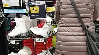 Young sexy Lady:--))1.