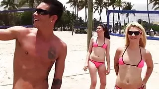 Teenage cockriders facialized after beach volleyball